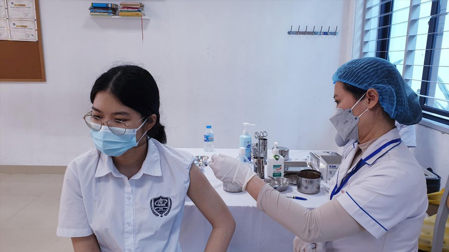 Việt Nam đã tiêm gần 3 triệu liều vaccine COVID-19 cho trẻ em